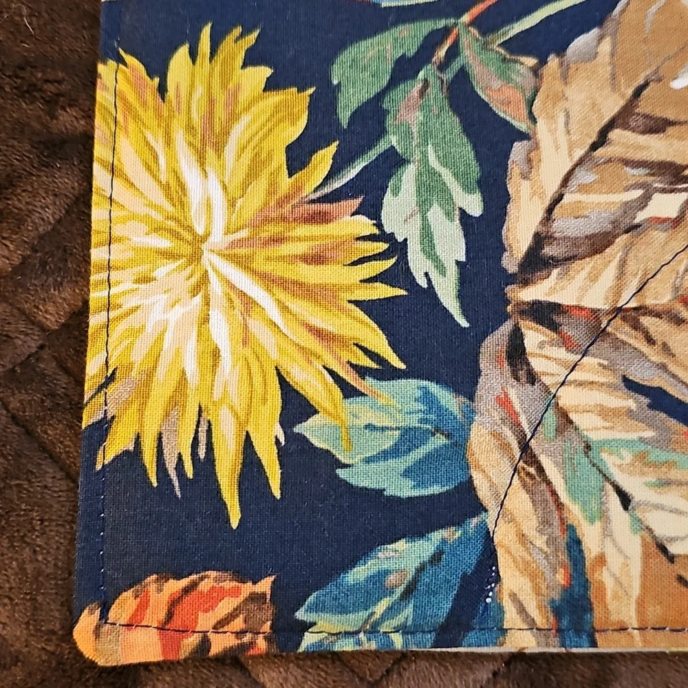 Table Runner - Picture 5 of 10